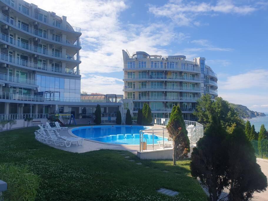 Studio Silver Terace With Sea View For 4 Person Бяла Екстериор снимка